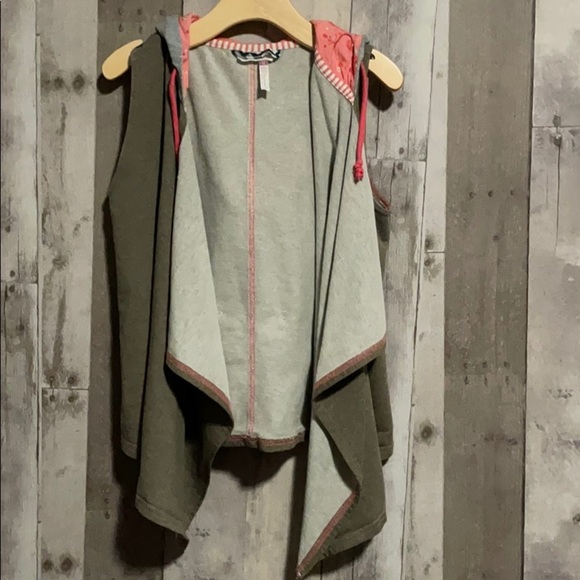 Matilda Jane Girls Friends Forever Tween Ella Vest - Picture 2 of 6